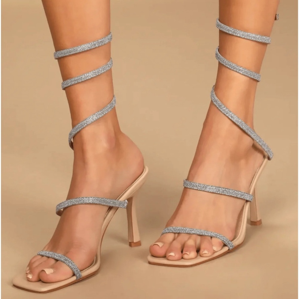 NIB Billini Simi Silver Glitter
Rhinestone Sandal Nude Heels